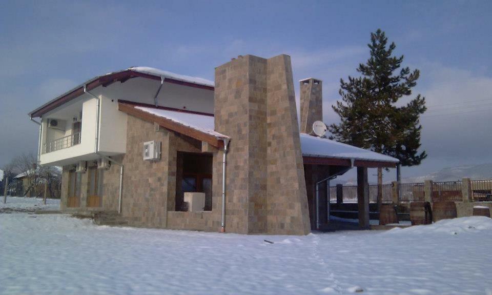 Вила Дъбовец Hotel Dubovets Exterior foto